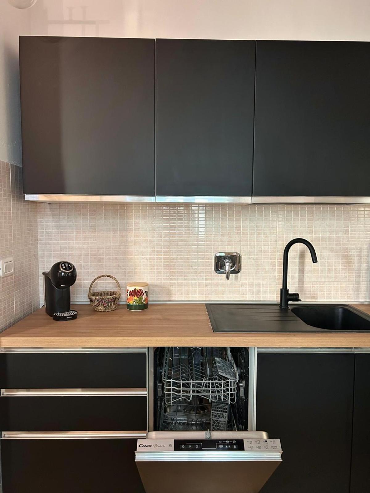 Elisia Apartment Terricciola Екстериор снимка